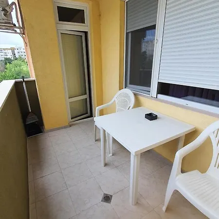 Apartment краткосрочен наем